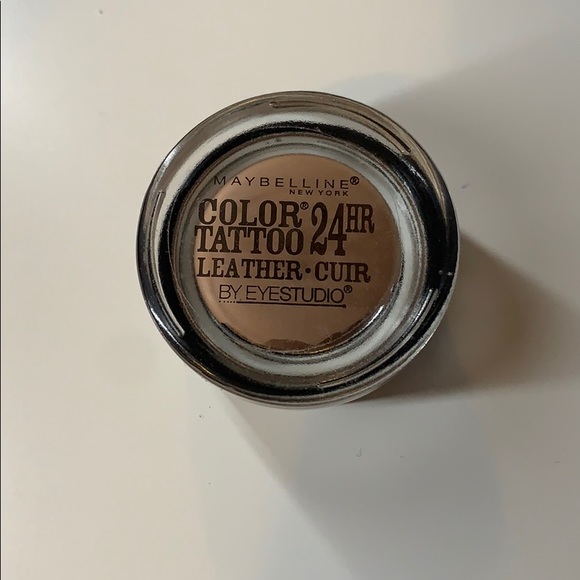 Eyeshadow - Picture 2 of 3